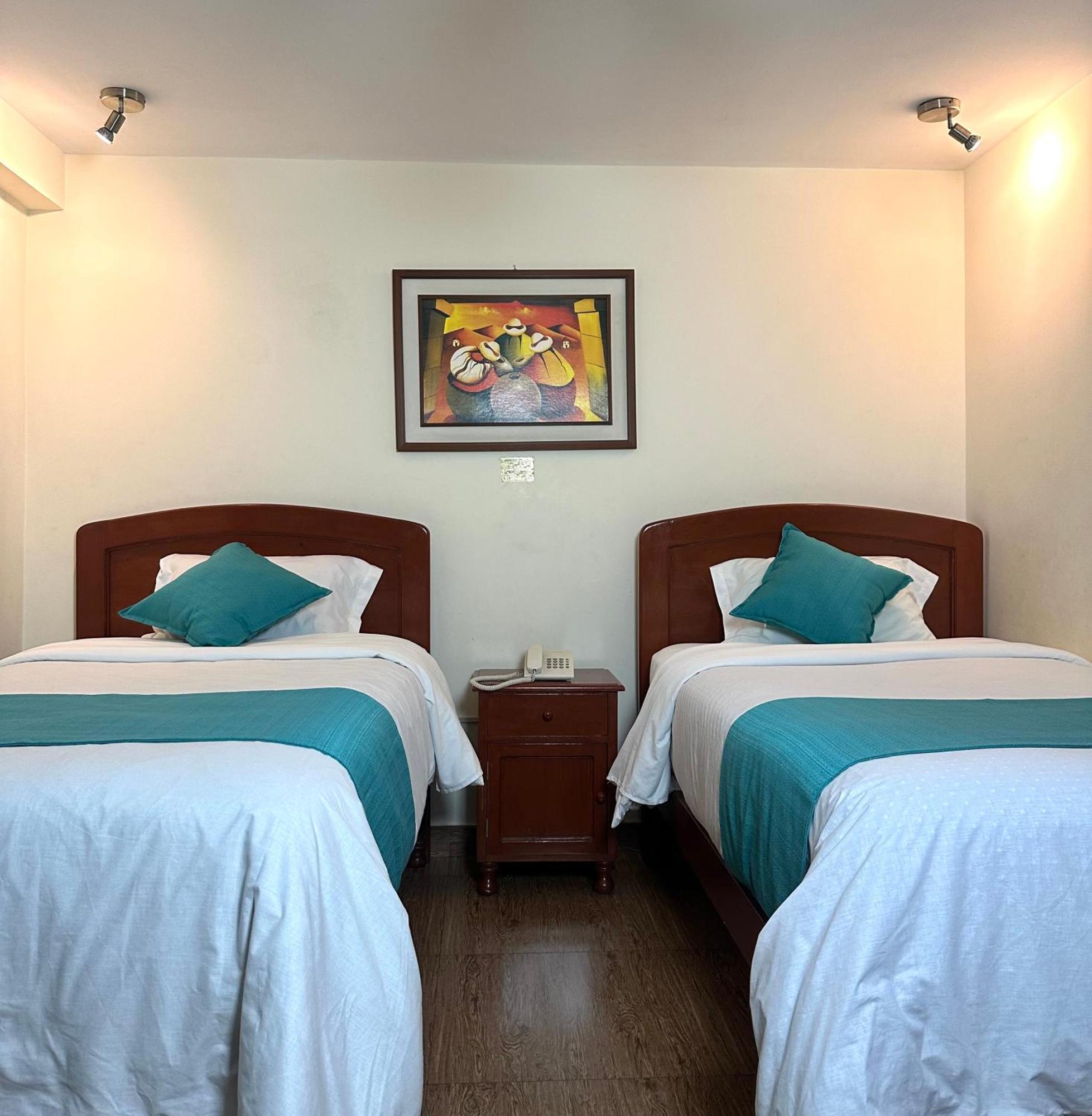 Hotel Palmas Reales Trujillo Bagian luar foto