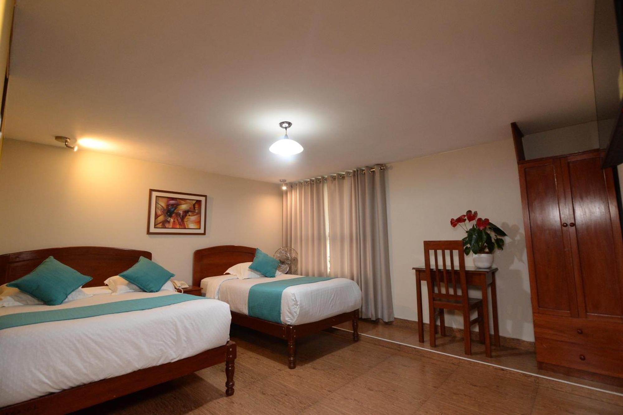 Hotel Palmas Reales Trujillo Bagian luar foto